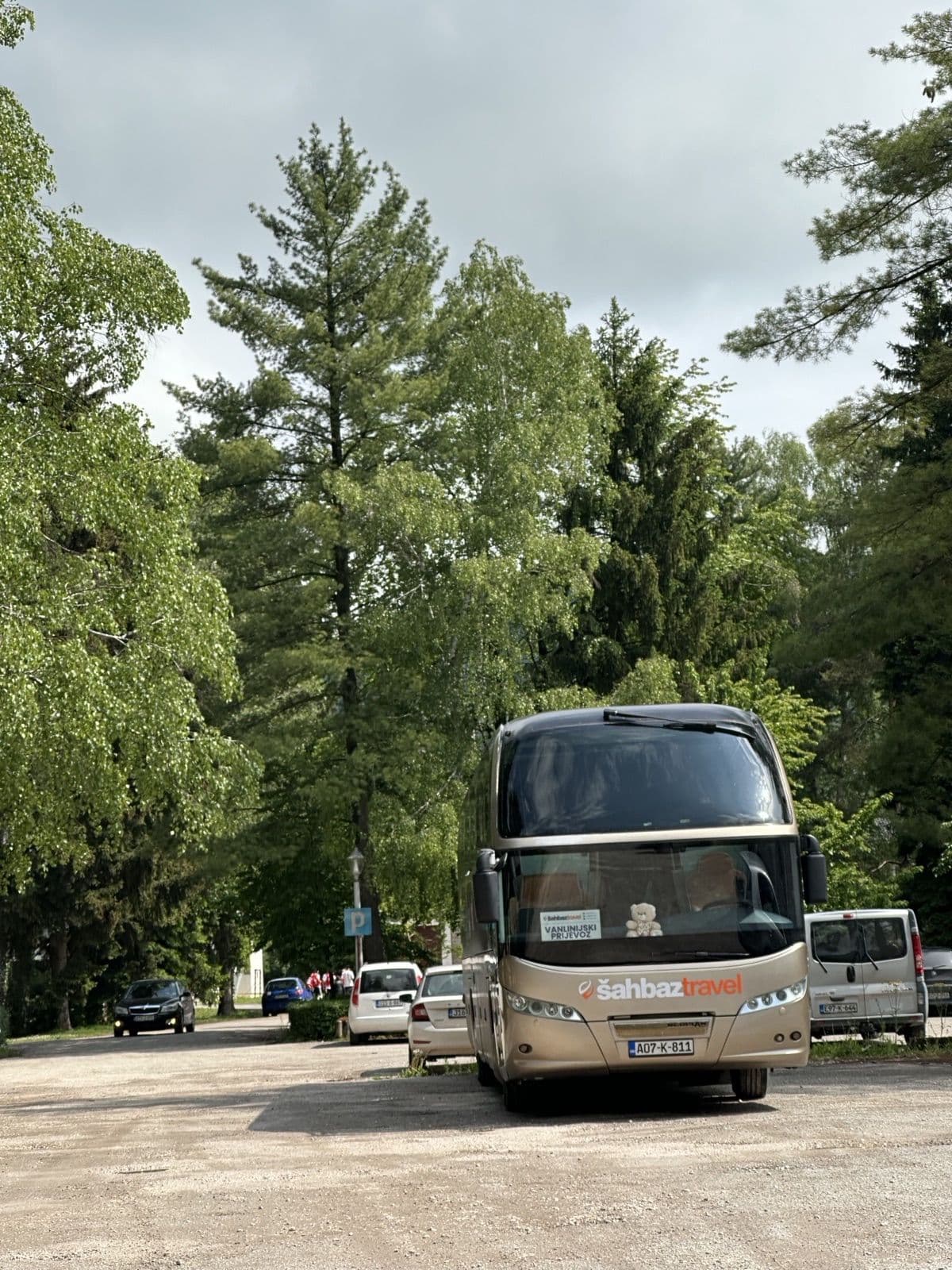 Autobus Šahbaz Travela u Visokom