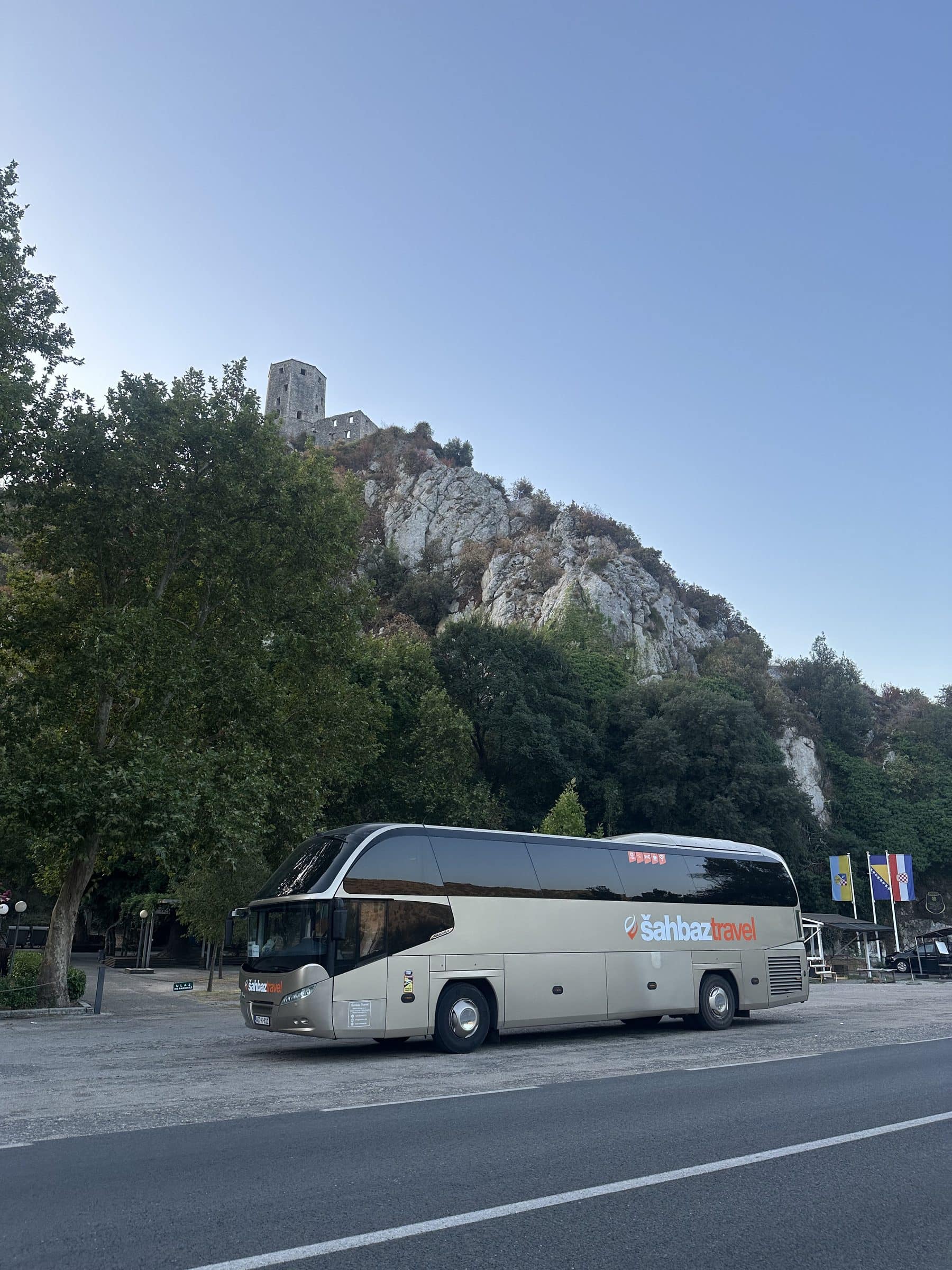 Autobus Šahbaz Travel — Počitelj, Bosna i Hercegovina